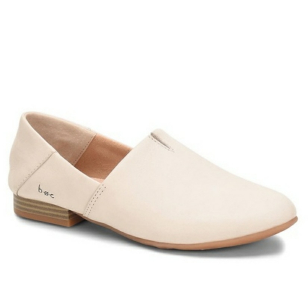 New B.O.C. Suree Leather Off White Size 9 Shoes
